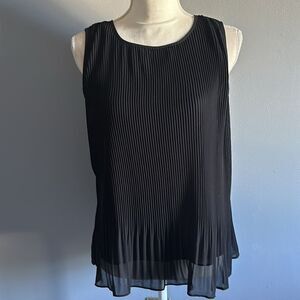 &. Layered Pleated Blouse!